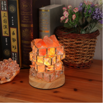 Himalayan crystal salt lamp